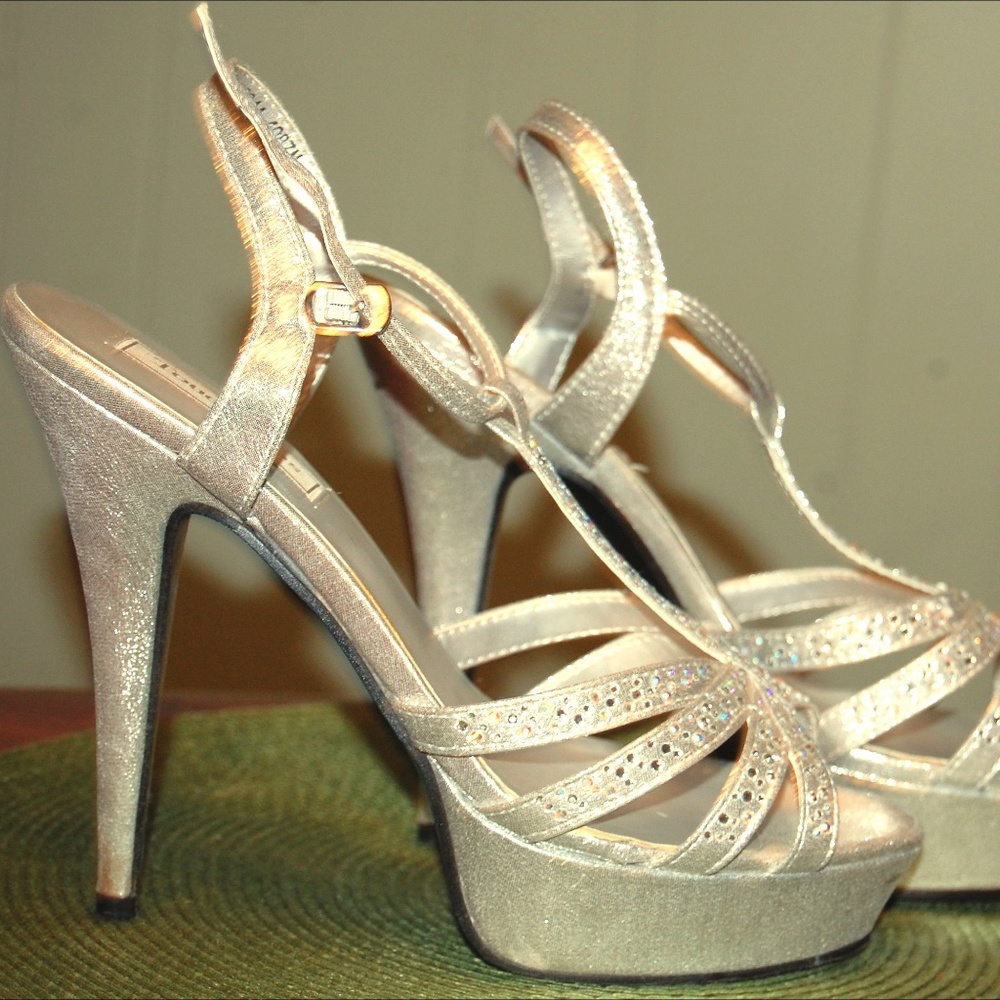 Silver, platform, 4.5 " heal, strappy pumps